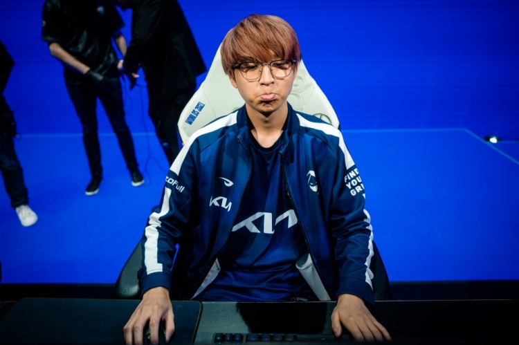 雷火电竞简介-RNG碾压TSM，Hanssama打出惊人五杀小组赛3:1（洛杉矶）