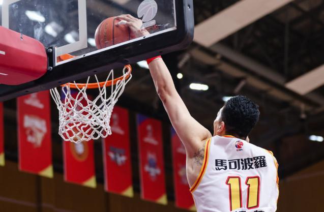 上海男篮凭借实力打入CBA季后赛